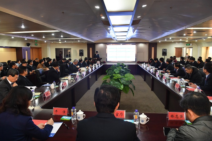 1太阳成官网本科教学工作审核评估专家见面会现场